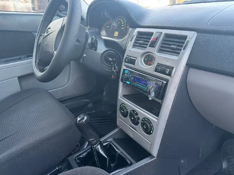 🚘продам!!!🚘 автомобиль лада приора 2010 год! ❄кондиционер! система аbs! стекло подъемника-2! электро-усилитель руля! электро-привод зеркал! аудио система ! сигнализация 2 стороняя колеса-2 комплекта зима/лето мотор 1,6 ( 16 клапаный) обешумлен весь кузов! авто в очень хорошем состоянии! без гнили и ржавчены! мотор, ходовая, коробка в идеале!!! электрика вся исправна! 📑документы в порядке! 👀осмотр г. харцызк 💵320 тыс руб ☎тел +7949-864-30-45 телеграмм +7952-580-76-27 - фотография - 8