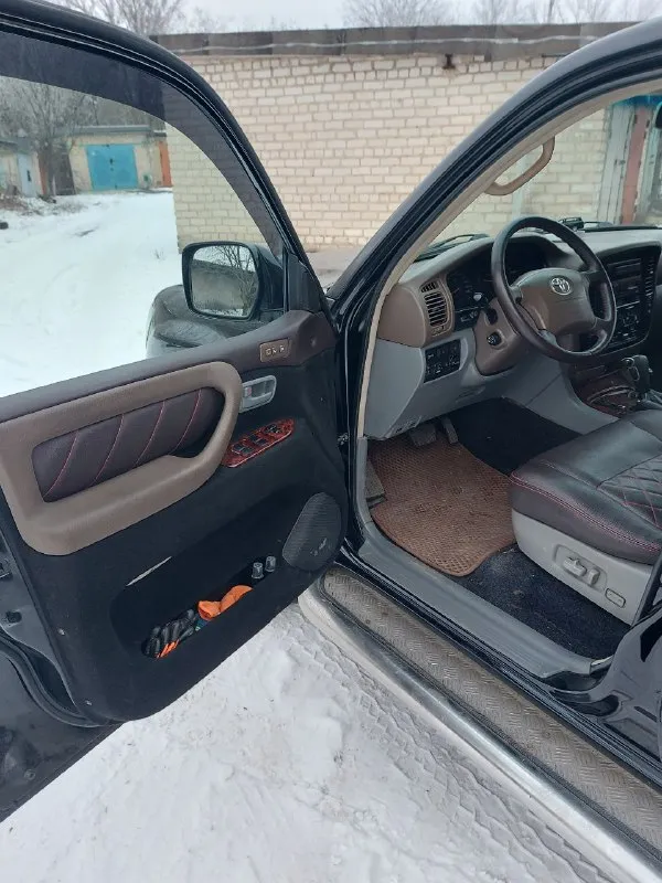 🚗 cruiser 100 toyota land cruiser 100 2001год автомат 298т. км 4.7 бензин/газ(вписан) первый по птс рама в идеале. в покатушках не участвовал. гаражное хранение. горловка цена: 1650000 ₽ 📲 tg: миша 📞 🇷🇺 звоните: +79494170831 авторынок днр донецк - фотография - 9