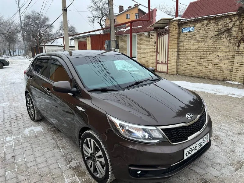 Kia rio хэтчбек
2016 Год выпуска
Продаю свой автомобиль, в хорошем техническом состоянии, все работает отлично. Езжу каждый день.
✅ Зелёная автотека!
✅Кузов в отличном состоянии, автомобиль полностью в родном окрасе, все заводские герметики.
✅Салон в идеальнейшем состоянии !
✅ Стоит новая зимняя шипованная резина
✅Комплектация :
Линзованные фары
Кондиционер
Подогрев передних и задних сидений
Задние парктроники
Мульти руль
Подогрев руля
Документы полностью готовы к переоформлению, диагностическая карта на руках !
Цена 1.100.000 торг
Донецк
Все вопросы по телефону +79490074155 - фотография - 2