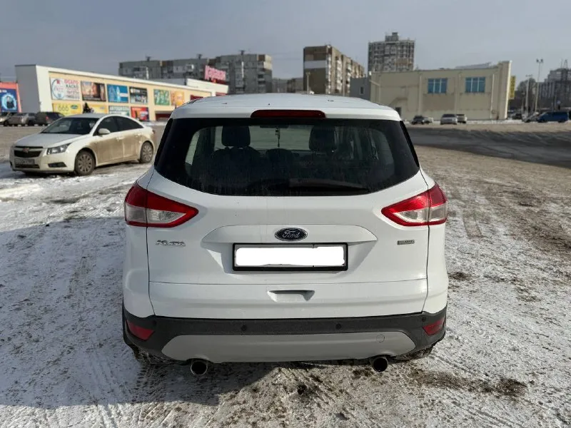 Ford kuga 2013 года, бензиновый двигатель 1.6, механическая коробка передач. всего два собственника в одной семье. подтвержденный оригинальный пробег — 168 000 км. состояние отличное: все стекла заводские, включая лобовое, кузов оцинкован. двигатель работает ровно, без посторонних шумов и ошибок, коробка передач переключается плавно, ходовая часть не стучит. полный комплект ключей и сервисная книга. автомобиль полностью обслужен. все документы в порядке! продажа с полным оформлением! находится в донецке. цена — 950 000 рублей. телефон для связи: +79493710826 (telegram). можем отправить все данные по автомобилю - фотография - 6