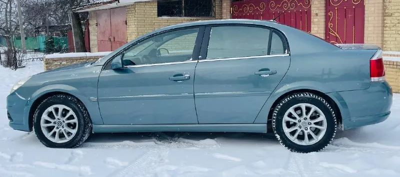 Продаю авто в идеальном состоянии супер красивый удобный комфортный экономный opel vectra c * restaling * elegance *** в эксплуатации с 2008 года пробег 233 двигатель 1.8 ecotec лучший в линейки opel хорошая комплектация есть все для комфорта климат контроль круиз контроль подогревы датчики света дождя авто затемнение зеркало салон ухоженный и много чего есть для комфортного вождения автомобиль супер в оригинале весь в заводском окрасе 100 % документы в порядке любой вид оформления. цена за достойный автомобиль 695:000 тыс ₽ реальному быстрому покупателю торг у капота кто действительно заинтересован приобрести авто в очень хорошем состоянии без вложений звоните приезжайте покупайте город донецк всяким умникам диваным экспертам мимо 🆘 все вопросы по телефону +79493969852 📲 📞 звоните: +7(949)3969852 - фотография - 4