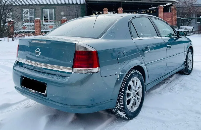 Продаю авто в идеальном состоянии супер красивый удобный комфортный экономный opel vectra c * restaling * elegance *** в эксплуатации с 2008 года пробег 233 двигатель 1.8 ecotec лучший в линейки opel хорошая комплектация есть все для комфорта климат контроль круиз контроль подогревы датчики света дождя авто затемнение зеркало салон ухоженный и много чего есть для комфортного вождения автомобиль супер в оригинале весь в заводском окрасе 100 % документы в порядке любой вид оформления. цена за достойный автомобиль 695:000 тыс ₽ реальному быстрому покупателю торг у капота кто действительно заинтересован приобрести авто в очень хорошем состоянии без вложений звоните приезжайте покупайте город донецк всяким умникам диваным экспертам мимо 🆘 все вопросы по телефону +79493969852 📲 📞 звоните: +7(949)3969852 - фотография - 6