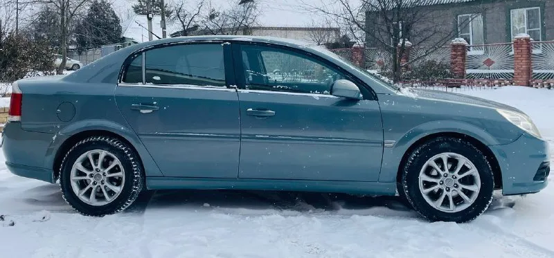 Продаю авто в идеальном состоянии супер красивый удобный комфортный экономный opel vectra c * restaling * elegance *** в эксплуатации с 2008 года пробег 233 двигатель 1.8 ecotec лучший в линейки opel хорошая комплектация есть все для комфорта климат контроль круиз контроль подогревы датчики света дождя авто затемнение зеркало салон ухоженный и много чего есть для комфортного вождения автомобиль супер в оригинале весь в заводском окрасе 100 % документы в порядке любой вид оформления. цена за достойный автомобиль 695:000 тыс ₽ реальному быстрому покупателю торг у капота кто действительно заинтересован приобрести авто в очень хорошем состоянии без вложений звоните приезжайте покупайте город донецк всяким умникам диваным экспертам мимо 🆘 все вопросы по телефону +79493969852 📲 📞 звоните: +7(949)3969852 - фотография - 7