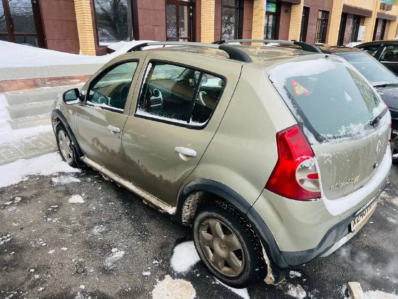 Renault stepway 2012 1.6, at, кондиционер, гур, подогрев сидений, центральный замок, кузов ровный, 2 окраса вторичка, резина зима шипы, юридически чистый автомобиль, +79493167195, связь глушат, если не дозвонитесь пишите в телеграмм, 630 рублей 📲 tg: art 📞 звоните: +7(949)3167195 - фотография - 5
