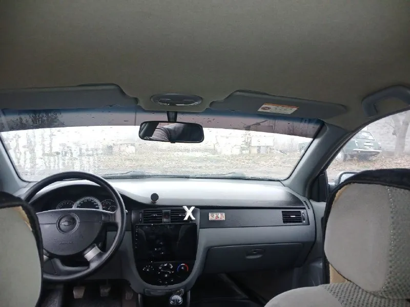 🚘продаётся автомобиль 🚘 chevrolet лачетти 1.4 авто в хорошем состоянии, ничего не стучит год выпуска-конец 2007 пробег-199 тысяч бензин учёт на мне, я собственник. 3 по счету установлен новый ремень грм-прошел на нем всего лишь 1.200км, новый ремень генератора. установлены новые стойки стабилизатора-это единственное что нуждалось в замене новые колодки коробка 5-ти ступка, переключает без хруста. комплектация: подогрев зеркал и заднего стекла, электро регулировка зеркал, установлена хорошая магнитола андроид, установлены led лампы ближнего и дальнего света. установлены хорошие противотуменные led фары в комплекте идут новые диски. были купленные в конце лета отъездил на них немного. новая зимняя резина цена:720.000р торг у капота. +7(949)-454-05-76 либо тг @meetenv 📲 tg: @meetenok 📞 звоните: +7(949)4540576 - фотография - 4