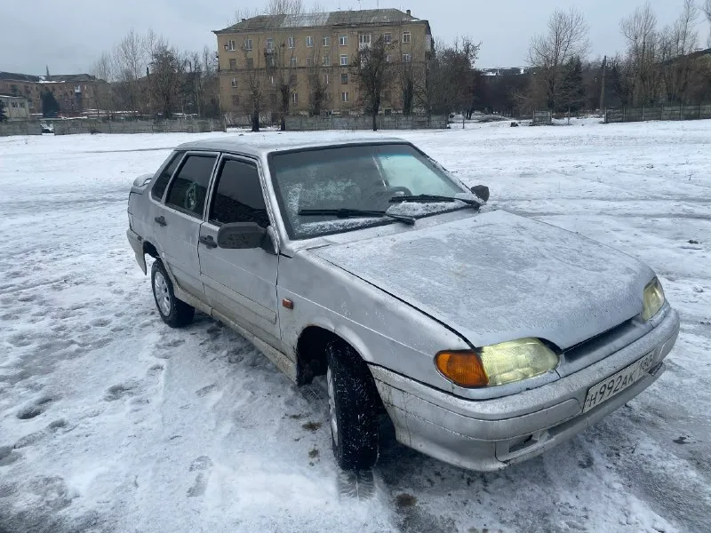 Ваз 2115 2005г 1,5л 110к! отличный поджопник за свои деньги двигатель в хорошем состоянии ходовка на 4, лкп на 3, салон 4+. машинка каждый день на ходу. срочных вложений не требует! сел поехал! по документам все кристально чисто! постоянный 180 учет! дкп стс птс! вин номер могу скинуть реальному покупателю для проверки! резина спереди зима, сзади докатка. макеевка +79495294055 110 000₽!!!! 📞 звоните: +7(949)5294055 - фотография - 2