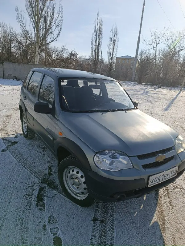 Срочно продам chevrolet нива chevrolet niva berton edition мотор 1.7 бензин пробег 98 тыс. км. год 2... - фотография