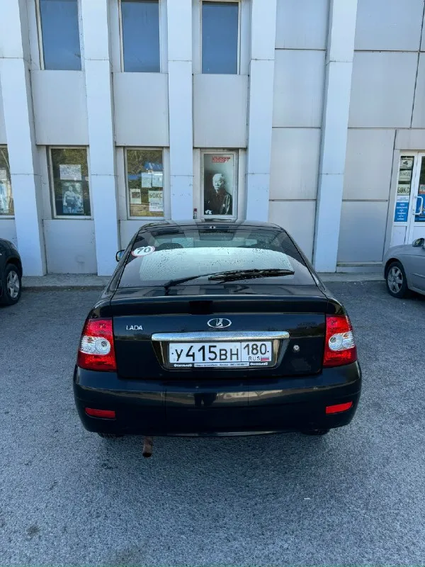 Продаётся ваз priora купленная у официального дилера и до сих пор в одних руках❗️ пробег: 95126 км. -не окрашен не один элемент -т. о. проходилось с опережением регламента. -есть сервисная книжка. комплектация •двигатель 1,6 •подушка безопасности •электро стеклоподъемники (передние) •электро регулировка зеркал •ксеноновые фары •противотуманки (перед, зад) •гидроусилитель руля •подогрев зеркал и заднего стекла •бортовой компьютер всё работает!!! 500000₽ и торг! [ телефон: +79493846965. +79493015603 📞 звоните: +7(949)3846965 - фотография - 2