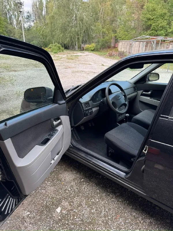 Продаётся ваз priora купленная у официального дилера и до сих пор в одних руках❗️ пробег: 95126 км. -не окрашен не один элемент -т. о. проходилось с опережением регламента. -есть сервисная книжка. комплектация •двигатель 1,6 •подушка безопасности •электро стеклоподъемники (передние) •электро регулировка зеркал •ксеноновые фары •противотуманки (перед, зад) •гидроусилитель руля •подогрев зеркал и заднего стекла •бортовой компьютер всё работает!!! 500000₽ и торг! [ телефон: +79493846965. +79493015603 📞 звоните: +7(949)3846965 - фотография - 8