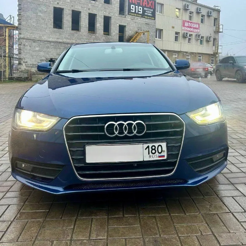 Audi a4 2013год s-line двигатель 2.0турбо 225л. с коробка автомат! богатая комплектация. состояние о... - фотография