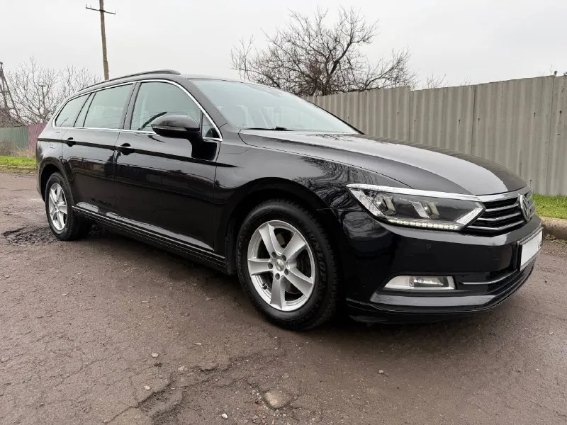 Продается volkswagen passat b8 2019 г. в. двигатель: 1.6 tdi (экономичный и надежный) пробег: 230 000 км состояние: отличное, без нареканий. окрас: полностью родной. цена: 1 900 000 руб. торг: у капота приветствуется. надежный и комфортный автомобиль для города и дальних поездок. телефон для связи: +7 (949) 305-54-89 📲 tg: @workgroup3020 📞 звоните: +7(949)3055489 - фотография - 2