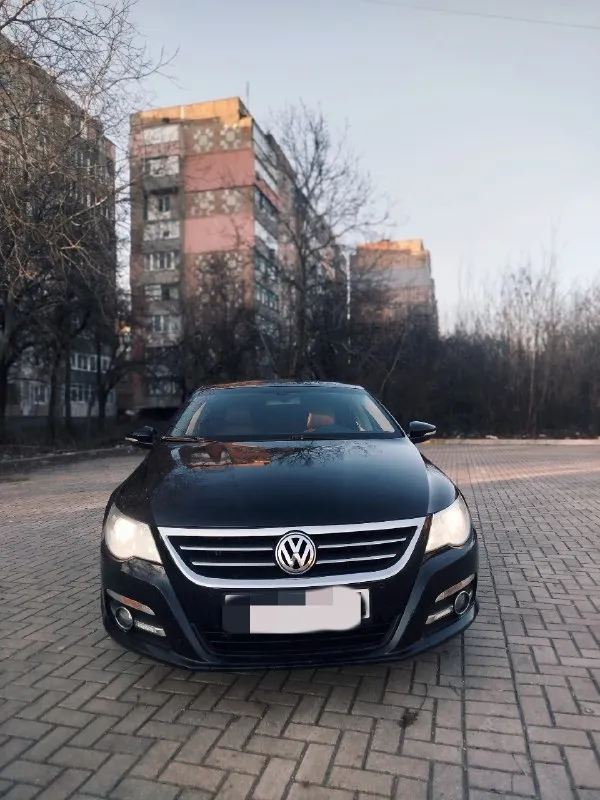 Продам volkswagen passat cc tsi dsg✅ двигатель: 1.8 бензин✅ год: 2011 ✅ цвет : чёрный✅ пробег: 185 000 км✅ богатая комплектация : коричневый кожаный салон, автозапуск, климат контроль, подогрев сидений, мультируль, датчик света, датчик дождя, парктроник, abs, esp и тд✅ автомобиль в отличном состоянии вложений не требует, бережная эксплуатация✅ двигатель работает ровно не дымит, не троит✅ коробка без нареканий ✅ ходовая без нареканий ✅ электрика вся работает✅ два комплекта резины✅ осмотр город : макеевка✅ телефон : +79494035536 если не отвечаю, пишите в тг по этому номеру✅ ✅✅цена : 1 120 000 рублей✅✅. 📞 звоните: +7(949)4035536 - фотография - 2