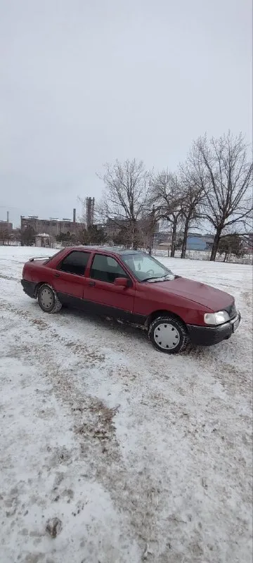 Продам ford sierra 1989 года, мотор 2.0, на ходу, дно целое, варит не надо, полное переоформление я... - фотография
