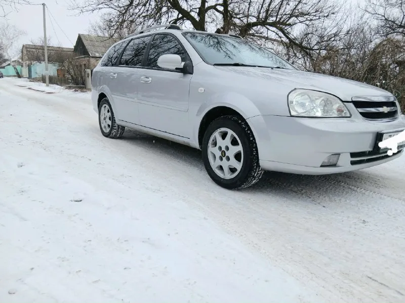 Продам chevrolet лачетти 2011год пробег 71 тысяч собственник авто идеальное состояние гаражное хранение комплектация полная авто как новое резина новая зима и лето обслуженно полностью вложение не нужно абсолютно авто очень шикарное кто хочет достойное авто это то что нужно всю жизнь в одних руках тел +79496642216 📞 звоните: +7(949)6642216 - фотография - 4