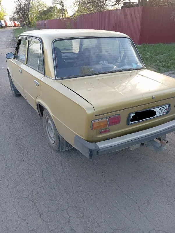 145₽. торг. продам ваз 2101бен-газ и фаркоп (вписано)работает и на газ и на бен. кпп-5ступка. машина хорошем состоянии, передок перебран полностью, новые тяги,2 радиатора, задние колодки, резина зима новая, хороший свет, простенькая музыка, залит антифриз, запаска домкрат. солон в хорошем состоянии, машина сбитая мягкая на каждый день. машина с полным переоформлением птс, стс, дкп, г. енакиево тел. +79495091102 📞 звоните: +7(949)5091102 - фотография - 4