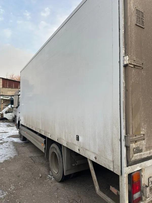 Продам mercedes atego 2003 год технически в хорошем состоянии, готова работать. техника часы, мотор работает как положено г. стаханов +7 (959) 554-47-77 📞 звоните: +7(959)5544777 - фотография - 2