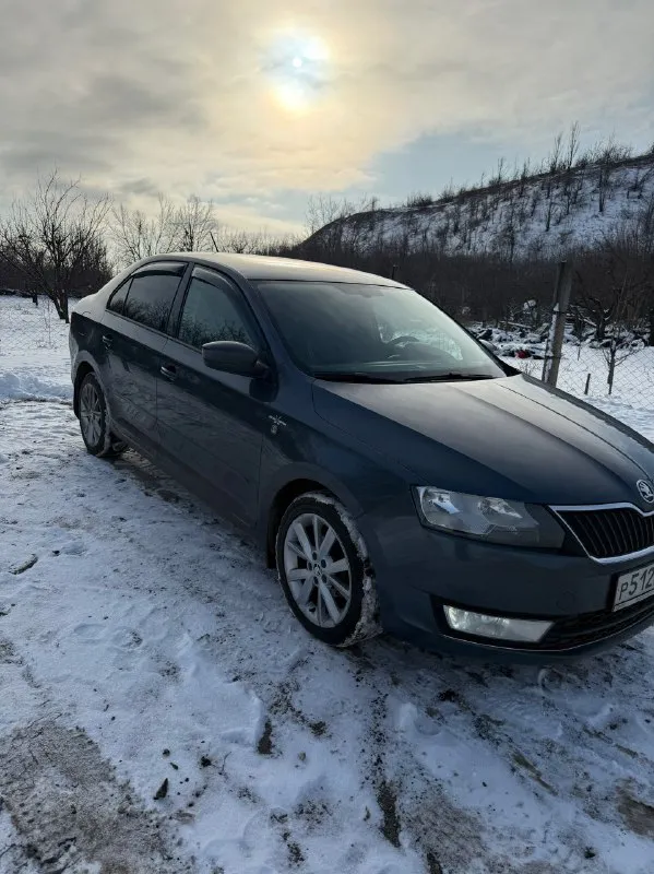 1300000₽ продам skoda rapid 2016 года, авто в отличном состоянии, не требует никаких вложений, все расходники поменяны, масла, фильтра, колодки, дворники и т. д. яркие led лампы, новая резина, за машину не стыдно. все штатное, никакого «колхоза» 142.000 км пробега, 1.6 mpi механика максимальная комплектация (hockey edition), два ключа не такси ! гаражное хранение, авто в дтп не участвовало, не одна деталь не крашена, весь кузов в заводском окрасе, в салоне не курили. все вопросы по телефону +79493461008 донецк, петровский район 📞 звоните: +7(949)3461008 - фотография - 4