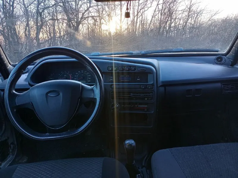 Продам/обмен ваз 2114 2009 года на полном ходу, электрика рабочая стоит ресивер(шитая), приятный выхлоп. переоформление без проблем,180 учёт все документы есть. цена:235₽-торг! донецк +79490478450 - фотография - 4