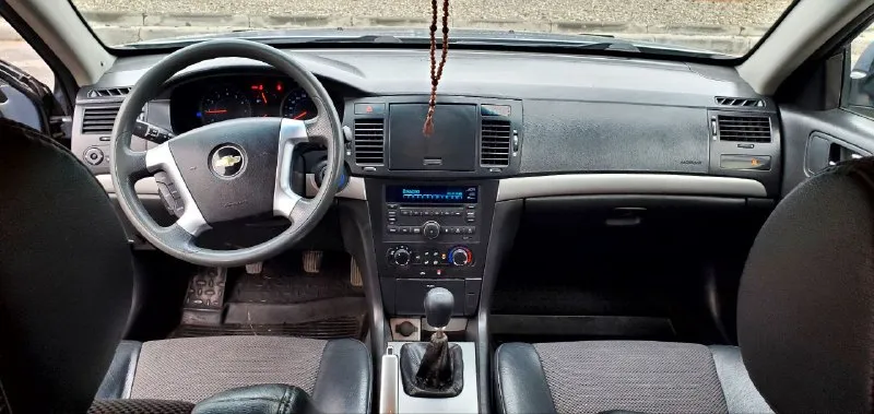 Продам chevrolet эпику 2012 год механика 2 литра самый надежный двигатель и коробка беспроблемный пробег 185.000. машина в идеальном состоянии в родном окрасе за исключением 1 крыла косметика без дтп машина без ржавчины без жучков и прочих недостатков стекла вокруг заводские двигатель коробка ходовая всё в отличном состоянии машина обслужена без вложений 2 комплекта резины 2 ключа с автозапуском и многое другое документы хрустально чистые остальная информация по телефону цена 700.000 тор. т +79494932503 +79490036029 📞 звоните: +7(949)4932503 - фотография - 8