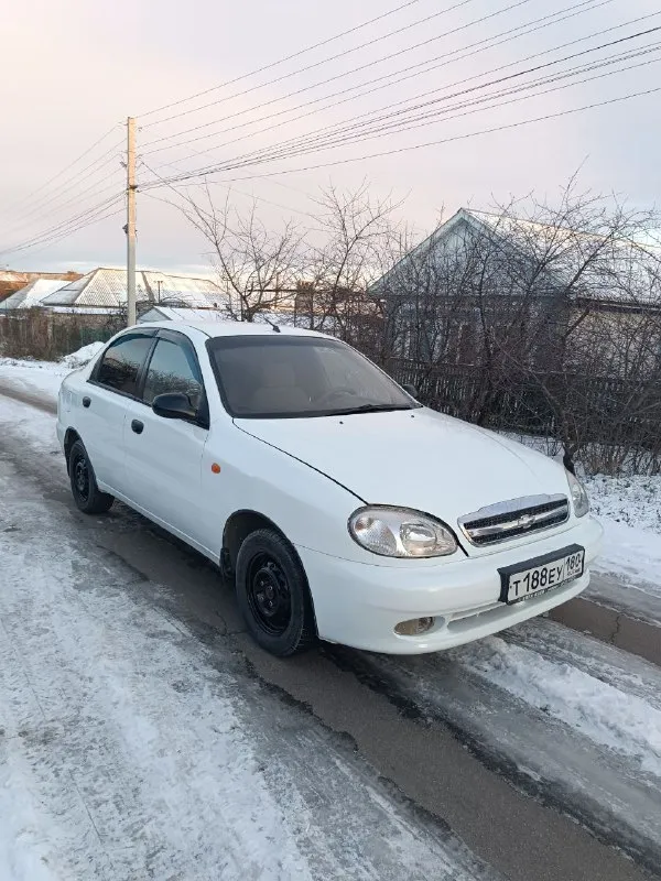 Продаётся daewoo sens 2009 г. объём 1.3 бензин-газ, состояние отличное, стеклоподъёмники электрические, сигнализация, центральный замок, гаражное хранение, цена 300.000р. торг все вопросы по телефону +79497316305 женя мариуполь 📲 tg: @olyurzuf 📞 звоните: +7(949)7316305 - фотография - 2