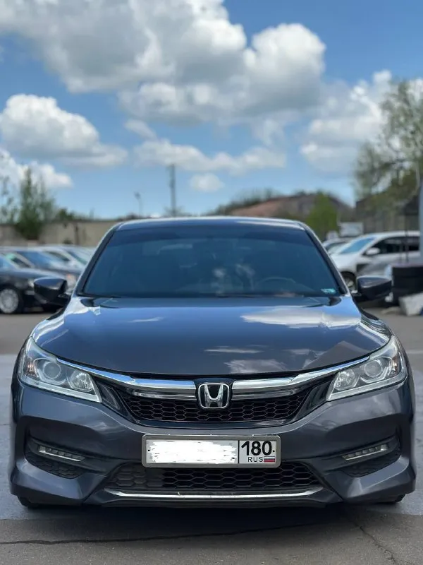 Honda аккорд 9 рестайлинг. 2.4 вариатор, 11/2015 г. в. по vin 2016. пробег 150 тыс. км. автомобиль в... - фотография