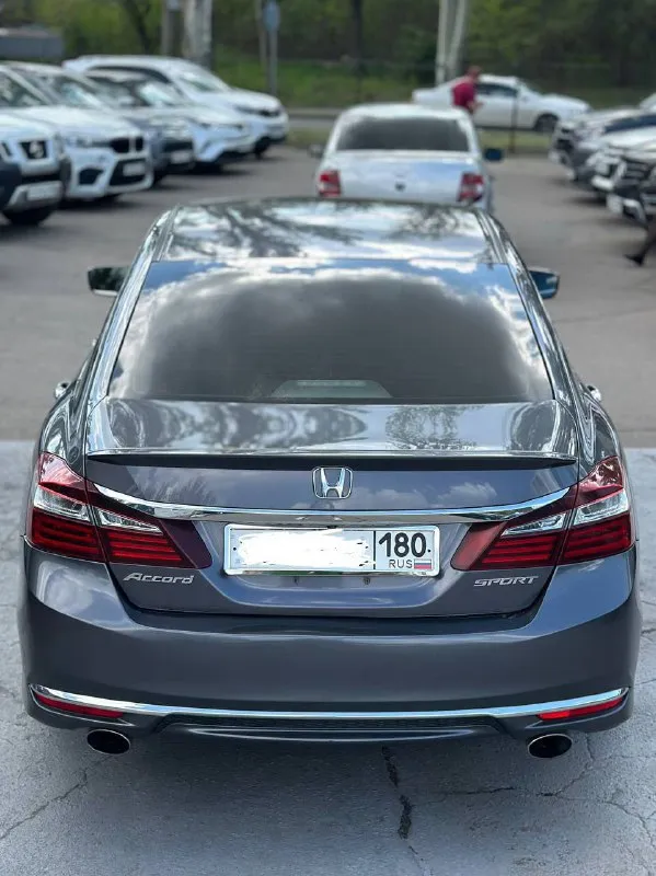 Honda аккорд 9 рестайлинг. 2.4 вариатор, 11/2015 г. в. по vin 2016. пробег 150 тыс. км. автомобиль в хорошем состоянии, гаражное хранение, обслужен, замена масла в двс каждые 7500 км. , регулировка клапанов каждые 40 т. км. , замена масла в вариаторе каждые 40 т. км. макеевка/донецк. цена: 1650000 +79493271634 📞 звоните: +7(949)3271634 - фотография - 4