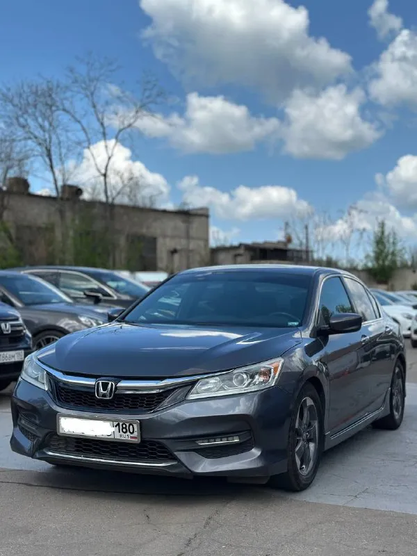 Honda аккорд 9 рестайлинг. 2.4 вариатор, 11/2015 г. в. по vin 2016. пробег 150 тыс. км. автомобиль в хорошем состоянии, гаражное хранение, обслужен, замена масла в двс каждые 7500 км. , регулировка клапанов каждые 40 т. км. , замена масла в вариаторе каждые 40 т. км. макеевка/донецк. цена: 1650000 +79493271634 📞 звоните: +7(949)3271634 - фотография - 5