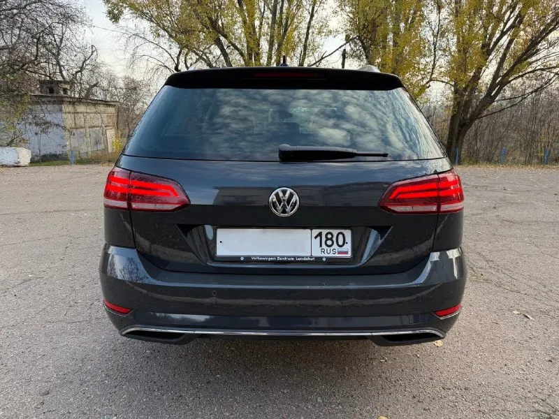 Volkswagen golf 7 (рестайлинг)1.6 tdi 2019 года из германии без пробега по рф цена: 2 000 000 руб. контактный телефон: ☎️+7 949 501 91 02☎️ пробег 232 000 км. коробка передач: механическая привод передний место осмотра: донецк автомобиль на рф учете автомобиль комплектации iq. drive оснащен автоматической парковкой, парктрониками 360, ассистентом контроля слепых зон, auto hold, системой start-stop, автоматический дальний свет, адаптивный круиз контроль, движение в полосе, экстренное торможение, проекция iq. drive, цифровая приборная панель, car play, подогрев сидений и т. д. автомобиль полностью в родной краске (включая бампера), очень экономичный, полностью обслужен (заменен комплект грм, помпа, ремень масляного насоса, сальник коленвала, ремень и ролик генератора, залит антифриз febi g13, масло двигателя motul, масло в коробке febi, поменяны все фильтра, поставлены проставки 2 см перед и зад, сделан развал схождения). экология на месте всё работает. 📲 tg: @workgroup3020 📞 звоните: +7(949)5019102 - фотография - 6