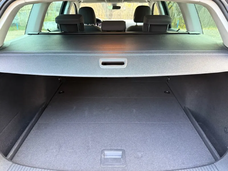 Volkswagen golf 7 (рестайлинг)1.6 tdi 2019 года из германии без пробега по рф цена: 2 000 000 руб. контактный телефон: ☎️+7 949 501 91 02☎️ пробег 232 000 км. коробка передач: механическая привод передний место осмотра: донецк автомобиль на рф учете автомобиль комплектации iq. drive оснащен автоматической парковкой, парктрониками 360, ассистентом контроля слепых зон, auto hold, системой start-stop, автоматический дальний свет, адаптивный круиз контроль, движение в полосе, экстренное торможение, проекция iq. drive, цифровая приборная панель, car play, подогрев сидений и т. д. автомобиль полностью в родной краске (включая бампера), очень экономичный, полностью обслужен (заменен комплект грм, помпа, ремень масляного насоса, сальник коленвала, ремень и ролик генератора, залит антифриз febi g13, масло двигателя motul, масло в коробке febi, поменяны все фильтра, поставлены проставки 2 см перед и зад, сделан развал схождения). экология на месте всё работает. 📲 tg: @workgroup3020 📞 звоните: +7(949)5019102 - фотография - 7