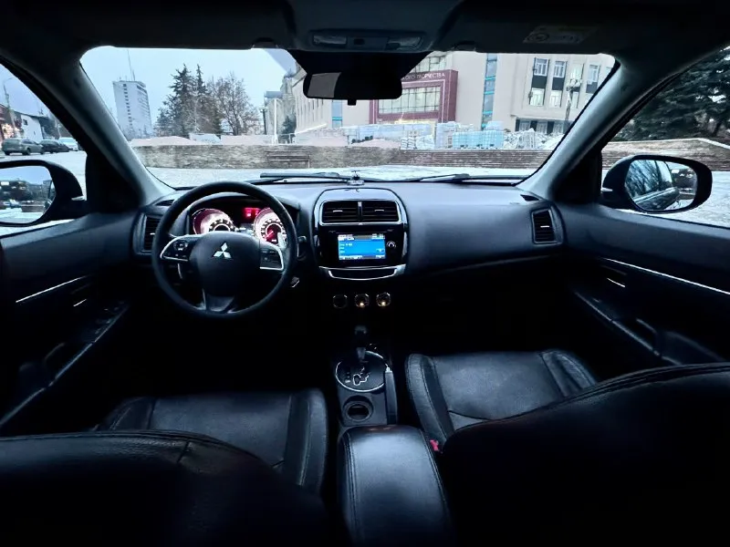 Продам mitsubishi asx 1 владелец с автосалона, полностью родной окрас, никогда не была в дтп, оригинальный птс. 2014год выпуска, в эксплуатации с 2015г. пробег 185 тыс. км. мотор 1.8 (бензин) не дымит, не троит, работает как часы. коробка автоматическая, переключает отлично, не пинает. кузов и днище в отличном состоянии! полная комплектация которая включает в себя: кожаный салон, мульти-руль, круиз-контроль, подогревы передних сидений, сенсорная магнитола с блютусом, камера заднего вида, отличная оптика, электроскладывание зеркал и тд. по электрике и технике вопросов нет, работает все! зимняя резина, два ключа. юридически чист, штрафов запретов нет, переоформление в мрэо. цена:1.195.000 (торг, возможна продажа в кредит) +79495834901 (telegram) +79493963707 (telegram) 📞 звоните: +7(949)5834901 - фотография - 8