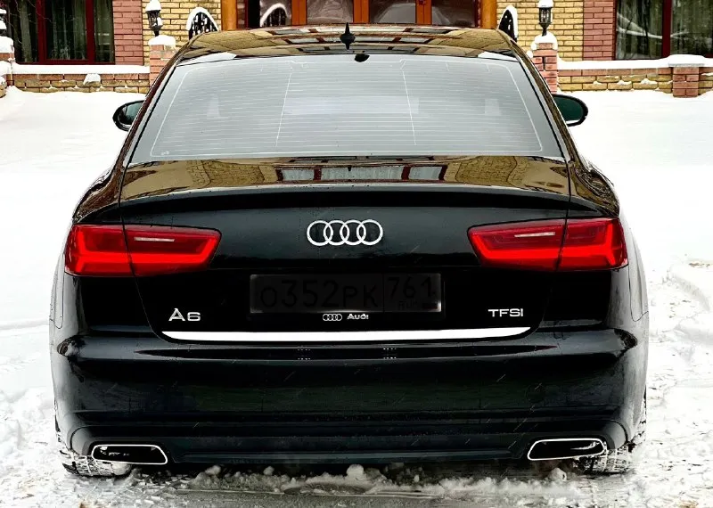 Audi a6 в кузове c7 рейсталинг!год 2016 двигатель 1.8 tfsi (прошита 240 коней) коробка передач :автомат автомобиль в отличном состоянии, двигатель работает отлично, ходовая в отличном состоянии, коробка переключает без пинков, кузов целый без вмятин и царапин и тому подобное!электро зеркала с подогревом, обогрев переднего и заднего стекла, помощь, круиз, климат, датчики света и дождя, кожаный салон, кнопка старт -стоп, без ключевой и много чего. машина полностью обслужена от а и до я !также нанесено керамическое покрытие!!!машина смотрится отлично !цвет черный жемчуг!цена 1.950.000 торг!+79493578236 или телега +79094166333 также возможен обмен!. 📞 звоните: +7(949)3578236 - фотография - 4