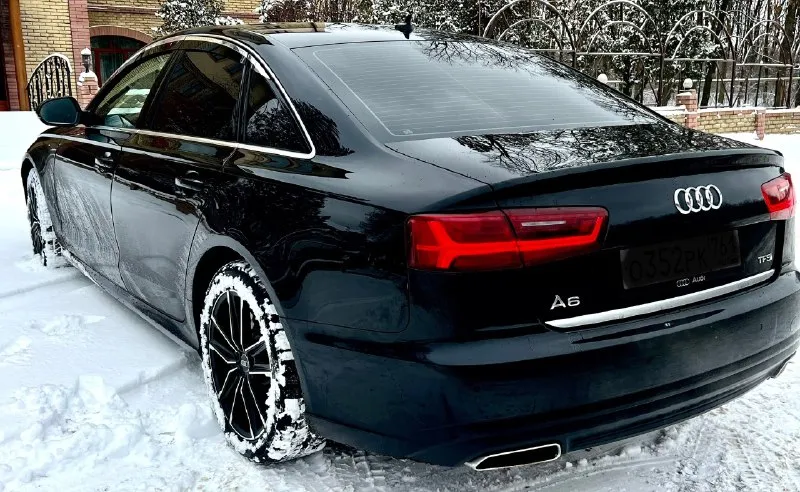 Audi a6 в кузове c7 рейсталинг!год 2016 двигатель 1.8 tfsi (прошита 240 коней) коробка передач :автомат автомобиль в отличном состоянии, двигатель работает отлично, ходовая в отличном состоянии, коробка переключает без пинков, кузов целый без вмятин и царапин и тому подобное!электро зеркала с подогревом, обогрев переднего и заднего стекла, помощь, круиз, климат, датчики света и дождя, кожаный салон, кнопка старт -стоп, без ключевой и много чего. машина полностью обслужена от а и до я !также нанесено керамическое покрытие!!!машина смотрится отлично !цвет черный жемчуг!цена 1.950.000 торг!+79493578236 или телега +79094166333 также возможен обмен!. 📞 звоните: +7(949)3578236 - фотография - 5