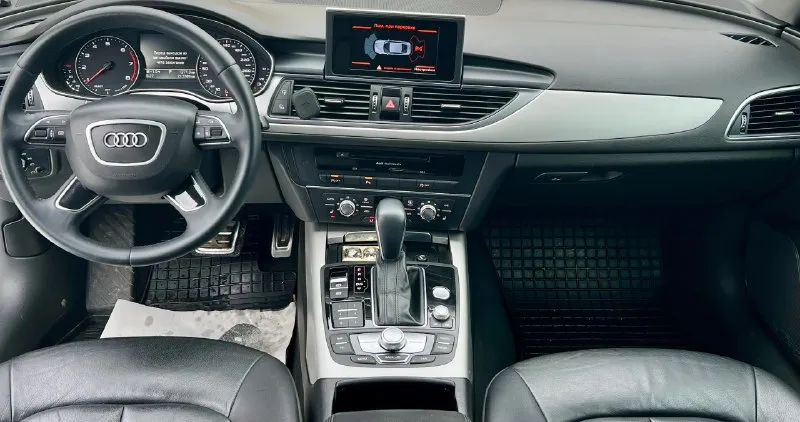 Audi a6 в кузове c7 рейсталинг!год 2016 двигатель 1.8 tfsi (прошита 240 коней) коробка передач :автомат автомобиль в отличном состоянии, двигатель работает отлично, ходовая в отличном состоянии, коробка переключает без пинков, кузов целый без вмятин и царапин и тому подобное!электро зеркала с подогревом, обогрев переднего и заднего стекла, помощь, круиз, климат, датчики света и дождя, кожаный салон, кнопка старт -стоп, без ключевой и много чего. машина полностью обслужена от а и до я !также нанесено керамическое покрытие!!!машина смотрится отлично !цвет черный жемчуг!цена 1.950.000 торг!+79493578236 или телега +79094166333 также возможен обмен!. 📞 звоните: +7(949)3578236 - фотография - 6