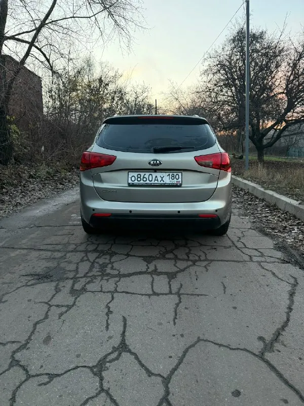 Продам kia ceed 2014 года 1.6 механика с оригинальным пробегом 175 тыс.
Машина в идеальном состоянии
2 Ключа, 2 комплекта резины на дисках
Готов на любые проверки, машина находится в донецке
Все вопросы по телефону
Цена 1120000₽
+79493447963
📞 🇷🇺 Звоните: +79493447963 - фотография - 6