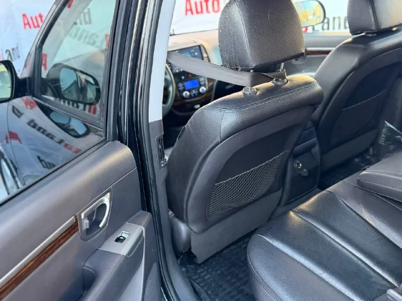 🚘 hyundai santa-fe 🚘 год выпуска: 2011 двигатель: 2.4 бензин пробег: 160.000км привод: полный кпп: автомат описание: все расходники заменены, отличное состояние! ❗️ цена 1.160.000 ₽❗️ 🏎️ продажа в кредит 🏎️ выкуп авто 🏎️ trade-in ☎️ +7 (949) 628-72-17 г. донецк, пр. дзержинского 55 📞 звоните: +7(949)6287217 - фотография - 8