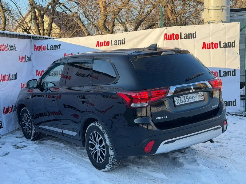 🚘 mitsubishi outlander 🚘 год выпуска: 2017 двигатель: 2.0 бензин пробег: 170.000км привод: передний кпп: автомат описание: все расходники заменены, отличное состояние! ❗️ цена 1.580.000 ₽❗️ 🏎️ продажа в кредит 🏎️ выкуп авто 🏎️ trade-in ☎️ +7 (949) 628-72-17 г. донецк, пр. дзержинского 55 📞 звоните: +7(949)6287217 - фотография - 2