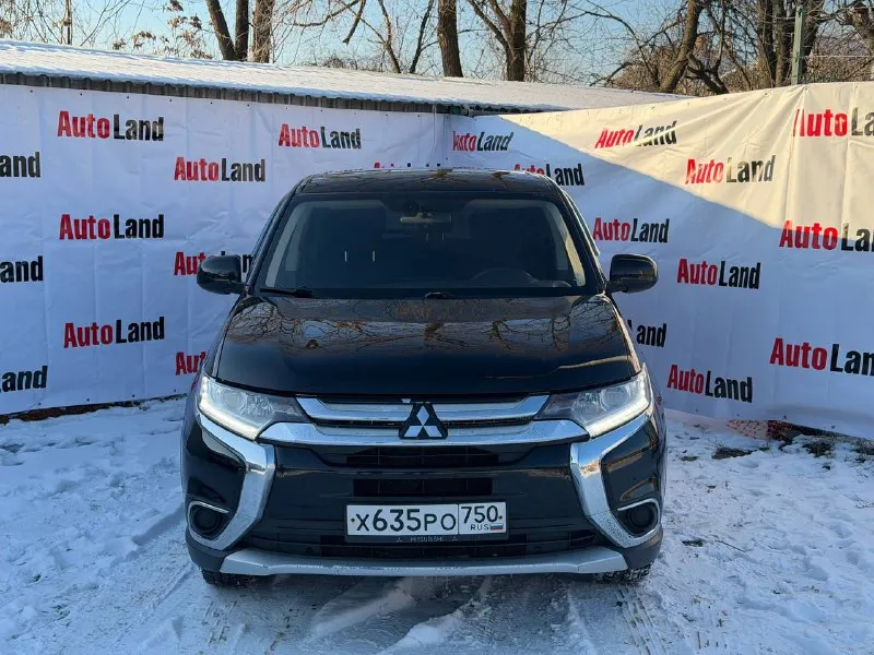 🚘 mitsubishi outlander 🚘 год выпуска: 2017 двигатель: 2.0 бензин пробег: 170.000км привод: передний кпп: автомат описание: все расходники заменены, отличное состояние! ❗️ цена 1.580.000 ₽❗️ 🏎️ продажа в кредит 🏎️ выкуп авто 🏎️ trade-in ☎️ +7 (949) 628-72-17 г. донецк, пр. дзержинского 55 📞 звоните: +7(949)6287217 - фотография - 3