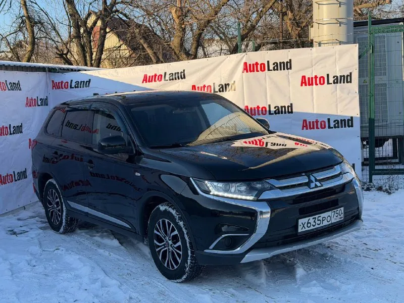 🚘 mitsubishi outlander 🚘 год выпуска: 2017 двигатель: 2.0 бензин пробег: 170.000км привод: передний кпп: автомат описание: все расходники заменены, отличное состояние! ❗️ цена 1.580.000 ₽❗️ 🏎️ продажа в кредит 🏎️ выкуп авто 🏎️ trade-in ☎️ +7 (949) 628-72-17 г. донецк, пр. дзержинского 55 📞 звоните: +7(949)6287217 - фотография - 5