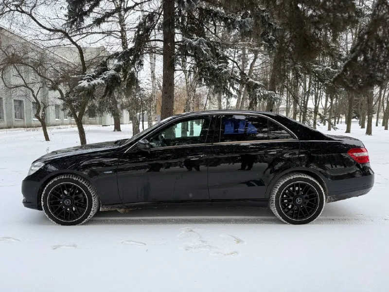 Продам mercedes benz w212 в отличном состоянии, без вложений 2011 года выпуска с пробегом 219 000 км. 1.8 турбо. полностью заводской окрас, во владении 6 лет. перебран мотор с заменой цепей, квкг, переуплотнен. расхода масла - нет. находится в макеевке, хорошее хозяйское авто. кто приедет тот и заберет. цена: 1230 000₽ +79496164143 +79490023000. 📞 звоните: +7(949)6164143 - фотография - 4