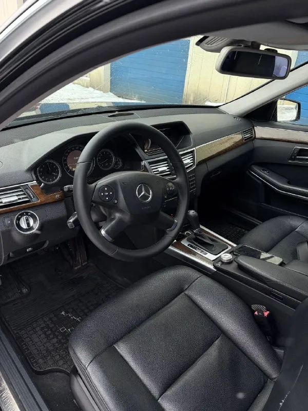 Продам mercedes benz w212 в отличном состоянии, без вложений 2011 года выпуска с пробегом 219 000 км. 1.8 турбо. полностью заводской окрас, во владении 6 лет. перебран мотор с заменой цепей, квкг, переуплотнен. расхода масла - нет. находится в макеевке, хорошее хозяйское авто. кто приедет тот и заберет. цена: 1230 000₽ +79496164143 +79490023000. 📞 звоните: +7(949)6164143 - фотография - 6