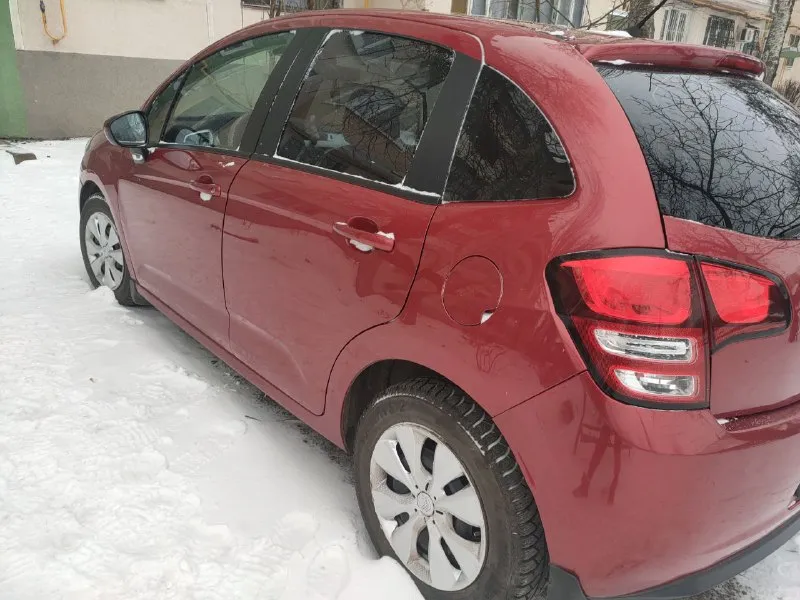 Продам citroen c3, 2011 года, робот, пробег 123000. родная краска, без дтп. цена 600000. валерия +79497108483 📞 звоните: +7(949)7108483 - фотография - 8