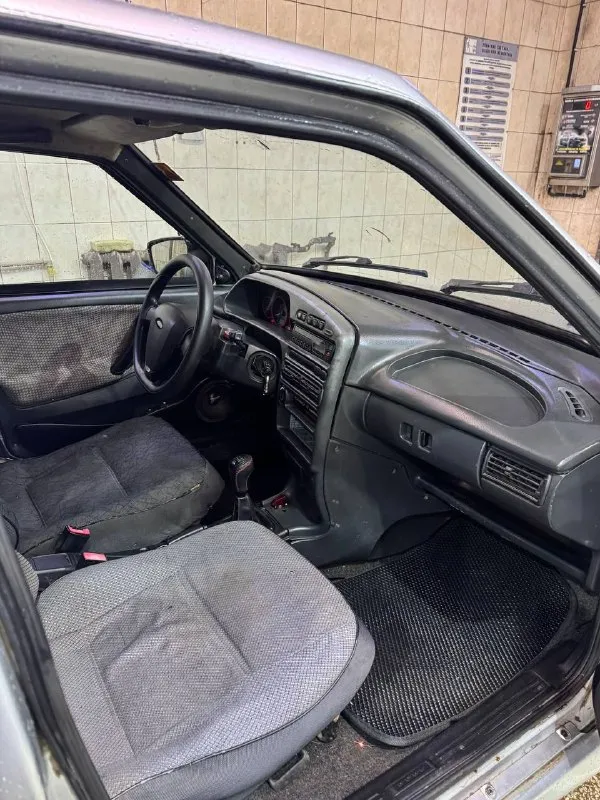 💥 ваз 2114 2007 💥 🚗 цена: 170 000 рублей. торг приветствуется! ✅ год выпуска: 2007 ✅ двигатель 1.5: работает отлично ✅ кпп: в идеальном состоянии ✅ ходовая часть: без стуков ✅ электрика: полностью исправна ✅ отопление: печка дует отлично ✅ кузов: в нормальном состоянии ✅ салон: ухожен, в хорошем состоянии ✅ красивые диски ✅ дополнительно: установлен передний подрамник, два передних электроподъемника ✅ документы: автотека зеленая, возможен любой вид переоформления 📍 город: донецк 📞 +79493954484 📞 звоните: +7(949)3954484 - фотография - 6