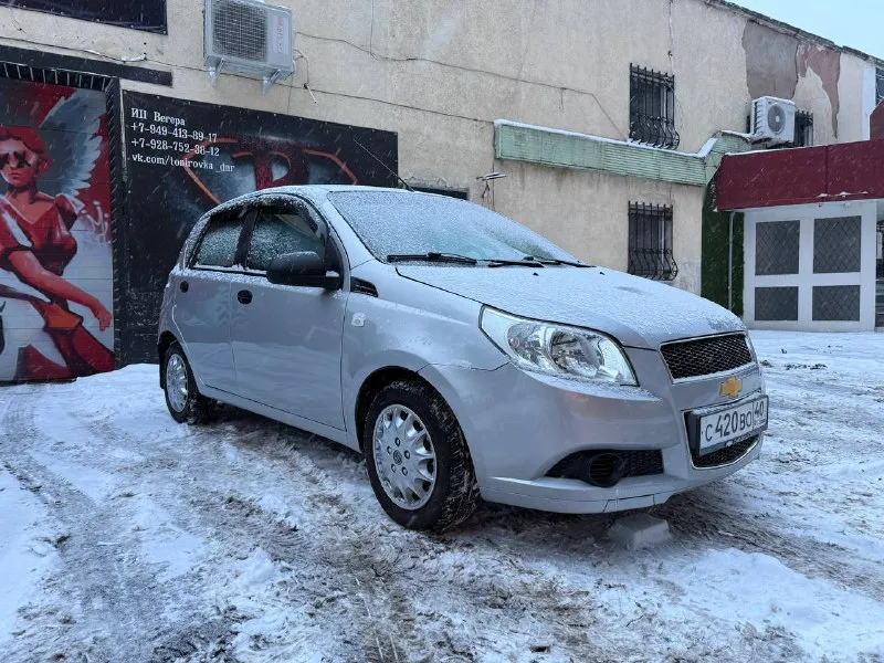 Сhevrolet aveo 2009 г. в. 1.2 бензин мкпп. автомобиль в достойном состоянии! кузов без коррозии! новое сцепление. новая зимня резина. кондиционер. отвечу на вопросы в телефонном режиме! цена: 415.000 руб г. донецк тел. : +79493910916 - фотография - 2