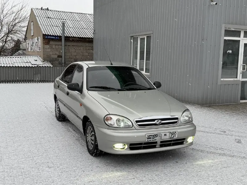 В продаже zaz chance обьем 1.3 2010 год выпуска весь в заводском метале всё остекление заводское родной пробег 63 тсч и коробка в идеальном состоянии ходовая часть в идеальном состоянии днище как новое салон ухожен печка дует два ключа магнитола документы в полном порядке полное переоформления в мрэо за такие деньги и в таком состоянии ланоса вам не найти авто в идеальном состоянии во всех пора метрах цена 270 000 не большой торг все вопросы по телефону +79495098886 📞 звоните: +7(949)5098886 - фотография - 3