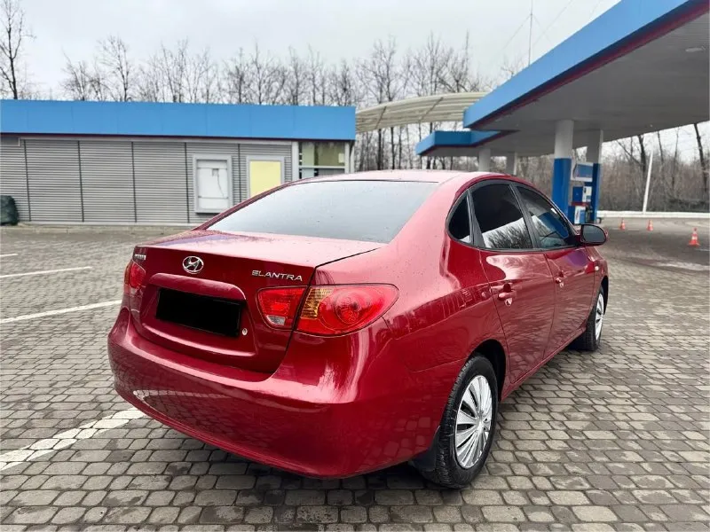 Продам hyundai elantra на автомате 1.6 122.л. с обмен на авто выше. на местном 180 регионе 4 стекло подъемника 2008 года выпуска подогревы сидений кондиционер, все имеется на хорошей комплектации на зимней резине, летняя тоже донецк цена 730 торг- обмен +79495325914 оформление в мрэо - фотография - 3