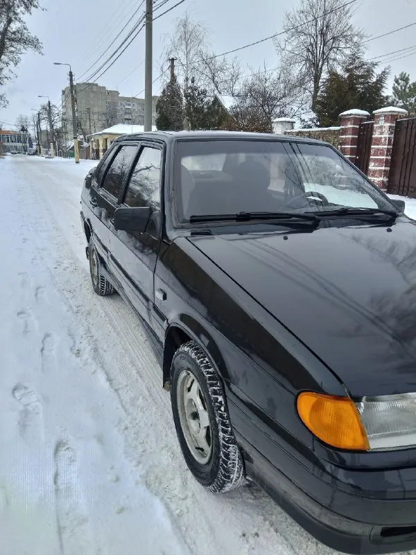 Продам ваз 2115 2006 года выпуска. в очень хорошем состоянии дно, пороги, лонжероны в отличном состоянии, стаканы тоже! гнили и ржавчины нет, даже намёка! мотор, коробка-без нареканий. салон чистый ничего не скрипит и не стучит. хорошая музыка недавно пройдено большое то. масло, фильтры, антифриз и т. д документы в порядке, готова к оформлению. авто без вложений! сел и поехал! цена 285т. рублей, торг присутствует по всем вопросам по тел. +79495613953 +79493717768 номерах whatsapp, telegram - фотография - 3