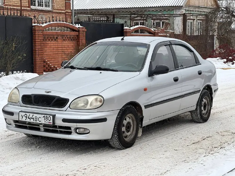 Продам автомобиль, daewoo sens, 2006 год, 1 хозяин, два комплекта колёс в отличном состоянии вложений не требует вообще, двигатель коробка, в отличном состоянии, по ходовой части без нареканий, с документами порядок, пробег 93 тыс. , км. г мариуполь цена 222 000 руб торг на бак бензина. +79490908280 - фотография - 2