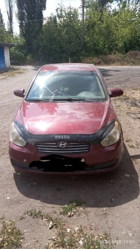 Цена ниже рынка. ❗ в продаже hyundai accent 2007года, с дизельным двигателем 1,5 crdi. второй хозяин. ✅ в идеальном состоянии. сел и поехал. двигатель и ходовка после капитального ремонта. расход дизеля 4,5л на 100 км. дно оцинковано, пороги целые. с документами и переоформлением всё отлично, рф 180 регион. смотреть в г. углегорск, днр. стоимость 499,99т. р. контактные данные (менеджер по продаже) telegram: @svhdollar номер: +79498247587 📞 звоните: +7(949)8247587 - фотография - 3