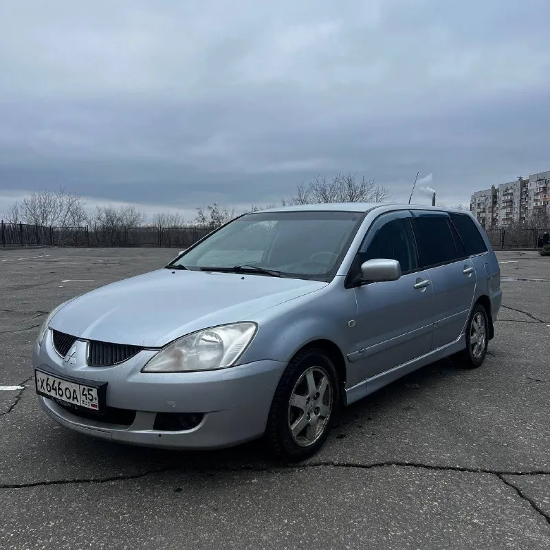 Mitsubishi lancer 9 2004 1.6, не дымит, работает хорошо, сухой. коробка механика на отлично. ходовая... - фотография