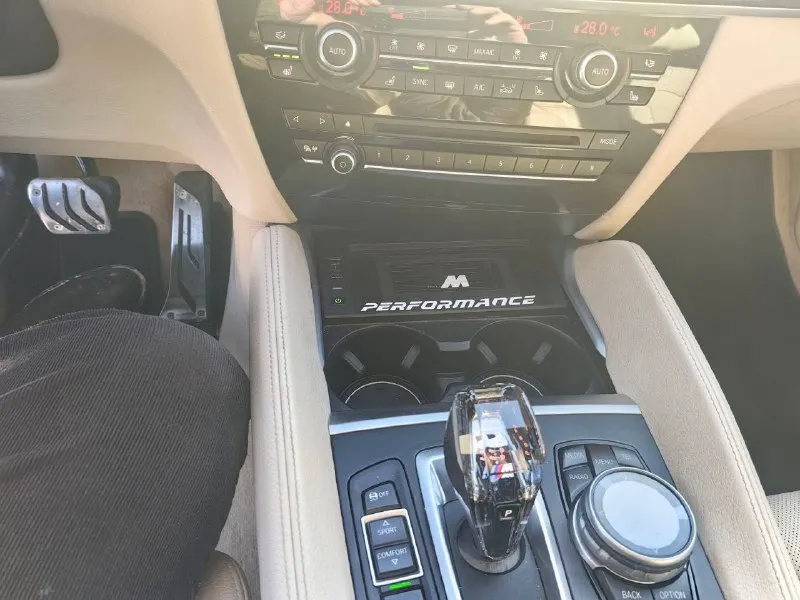 Продам bmw комплектация престиж, 2016, 186000 пробег, подогрев всех сидений вентиляция перед, голова андр, без ключевой дост, дотяжки, слепые зоны, 20 разношёрстные колеса, резина зима в комплекте. цена 3 250 000, не крашен, в остальном все супер. любые проверки. город макеевка. все вопросы по телефону +7 949 858 8787 📞 звоните: +7(949)8588787 - фотография - 9